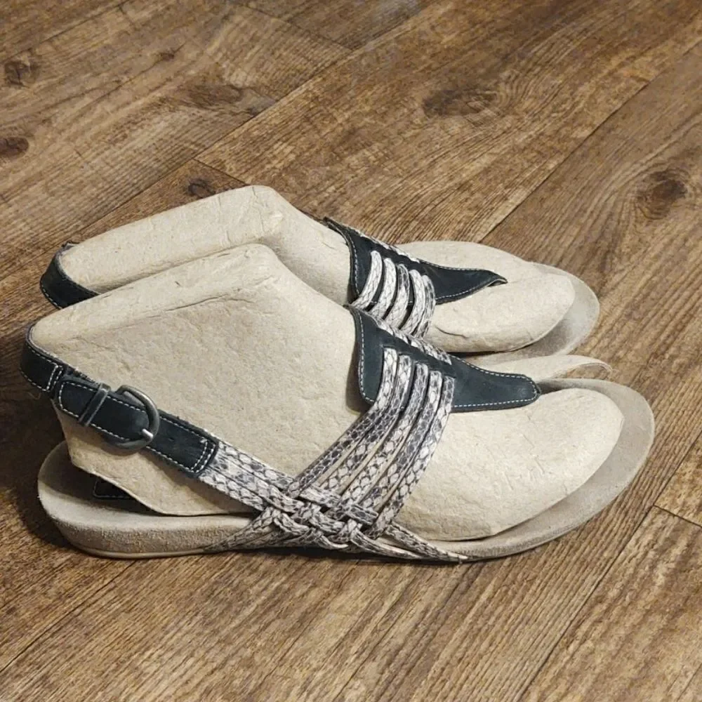 Super comfort sandals by Clarks - Picture 3 of 7